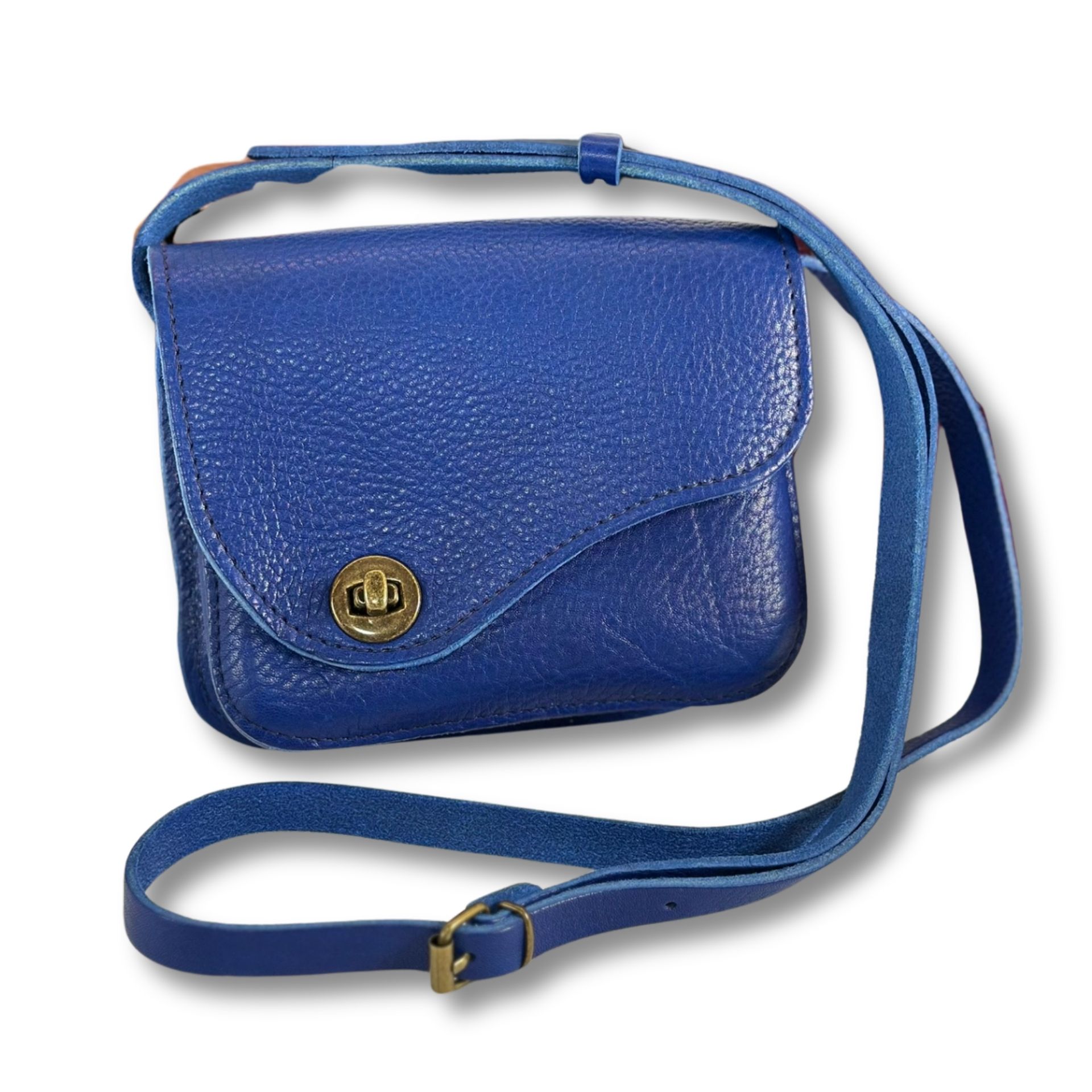 Umhängetasche mit schräger Klappe